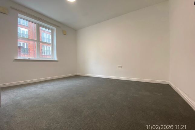11 Headington Place, Slough photo 2