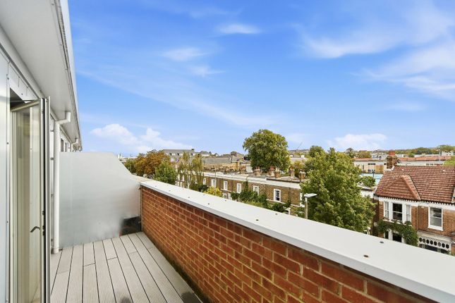 256, Cavendish Road, London photo 2