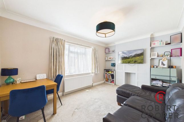 45, Meadow Road, Pinner photo 2