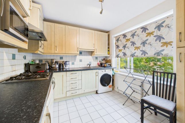 Flat 7 Sunny Lodge 33A, Sunningfields Road, London photo 2