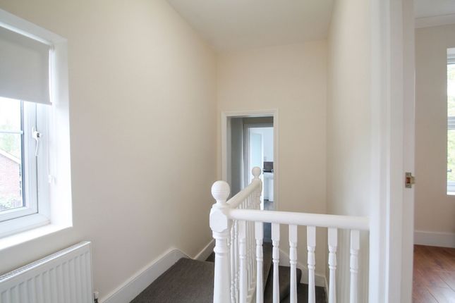 50b Nursery Road, London photo 4
