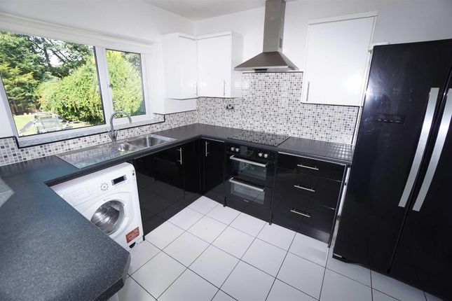 102, Cale Lane, Wigan photo 4