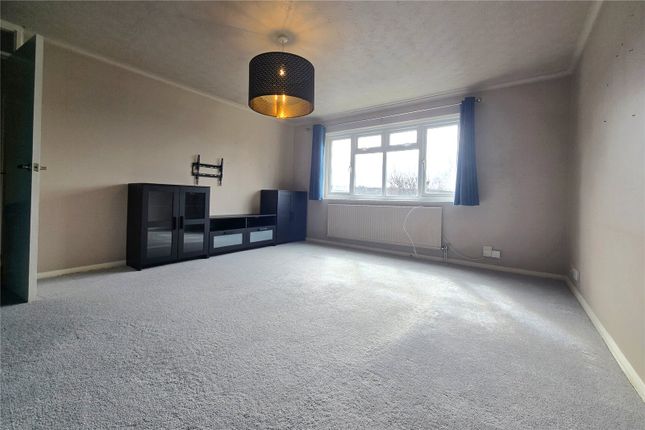 Flat 6, Orchard House,, Ellison Way, Tongham photo 2