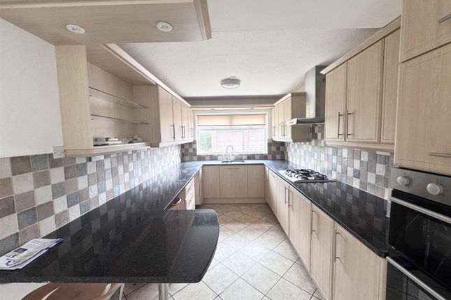 50, Cottes Way, Fareham photo 2