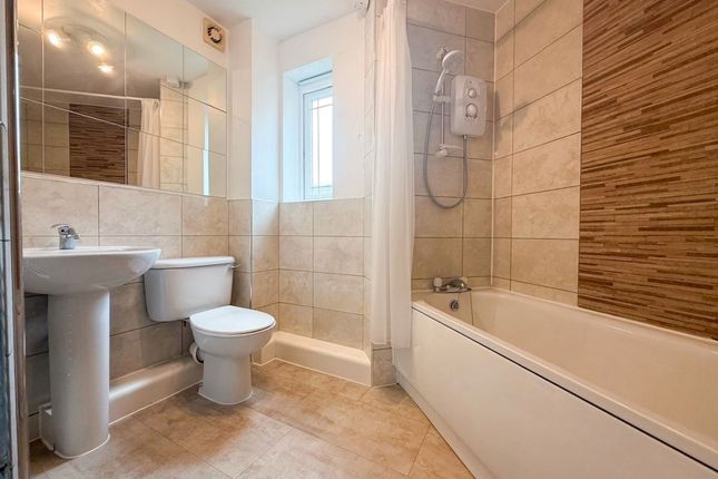 34 Foster Drive, Gateshead photo 4