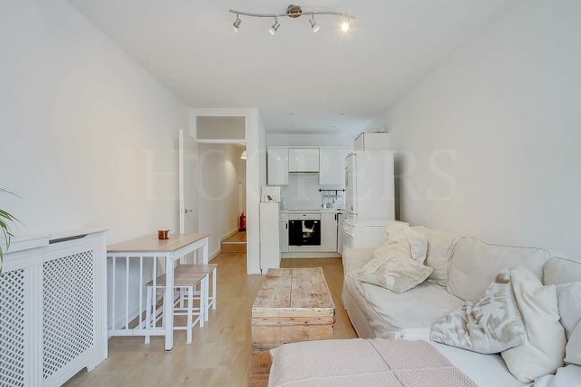 39, Oldfield Road, London photo 3