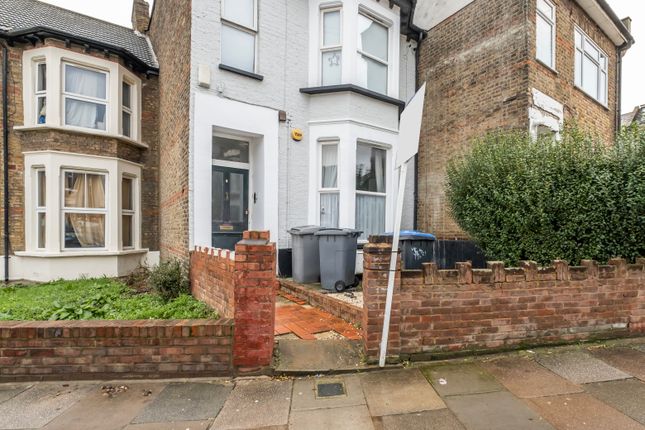 Flat for sale in Nightingale Road, London