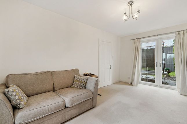 23 Hyde Green, Beaconsfield photo 2