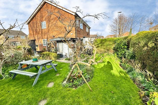 7, Lambton Close, Ryton photo 2