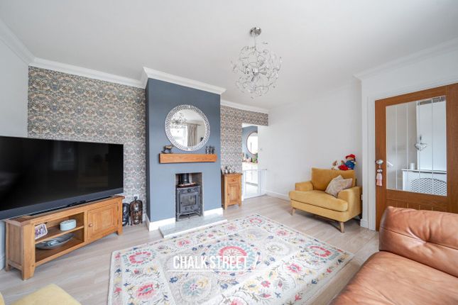 147, Daventry Road, Romford photo 4