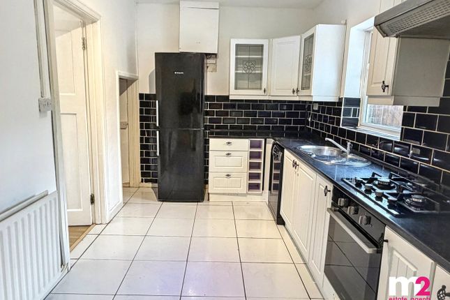 11, Gwent Place, Abergavenny photo 3