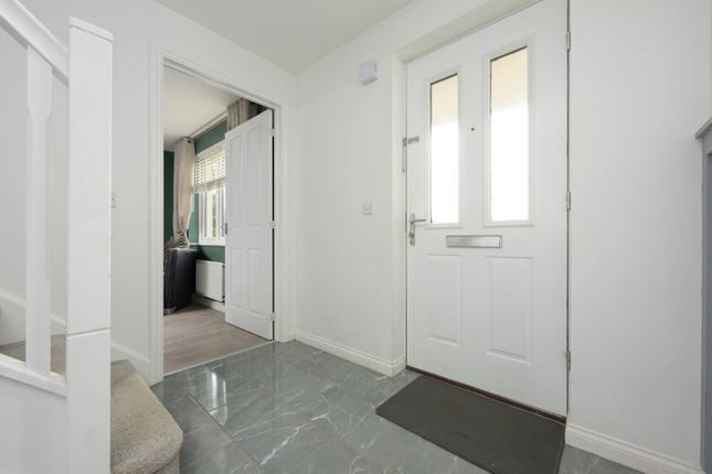 76, Swift Street, Dunfermline photo 3