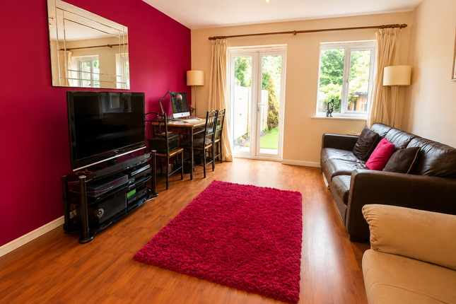 5, Dandelion Close, Rush Green photo 2