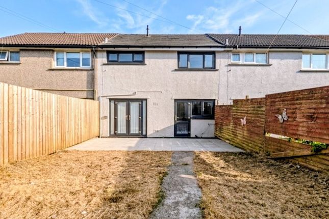 17 Yew Close, Merthyr Tydfil photo 4