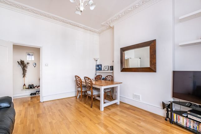 Flat for sale in Goldney Road, London