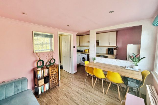 Flat 8, 29, Russell Square, East Sussex photo 2