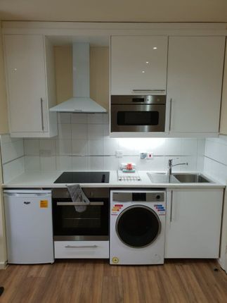 Chatsworth Road, London photo 2