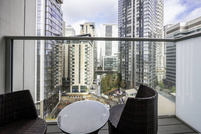 Flat to rent in Pan Peninsula Square, Canary Wharf, London