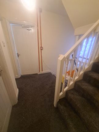 Terraced house to rent in Harlaxton Drive, Nottingham