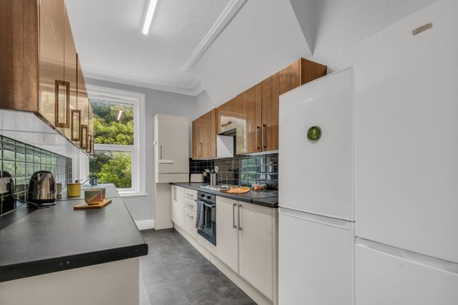 Flat 2, 205, HYDE PARK ROAD, Leeds photo 4
