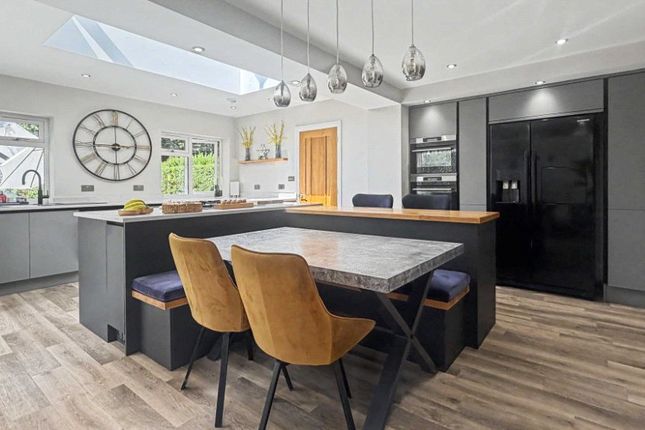 33, Alma Lane, Surrey photo 4