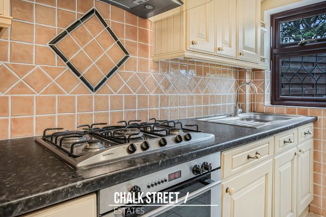 20, Berkshire Way, Hornchurch photo 4