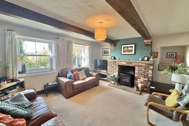 Heath Cottage, The Heath, Glossop photo 2