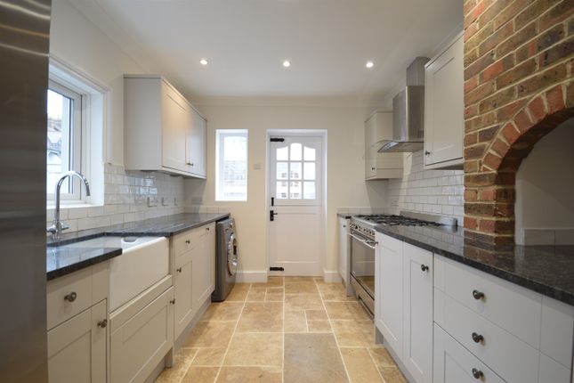 16, Lyndhurst Road, Chichester photo 5
