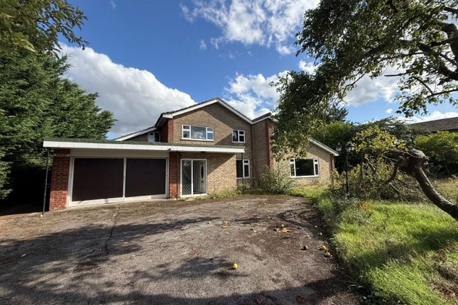 5-bed detached on Vercot, Cromer Road, North Walsham, £350,000
