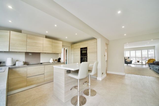 The Rowans, 10, Tatsfield Avenue, Waltham Abbey photo 2