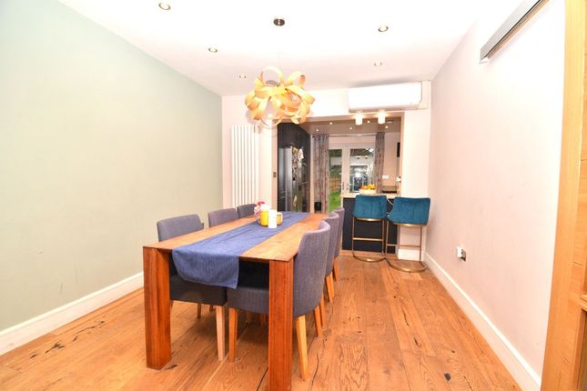 97 Burnway, Hornchurch photo 5