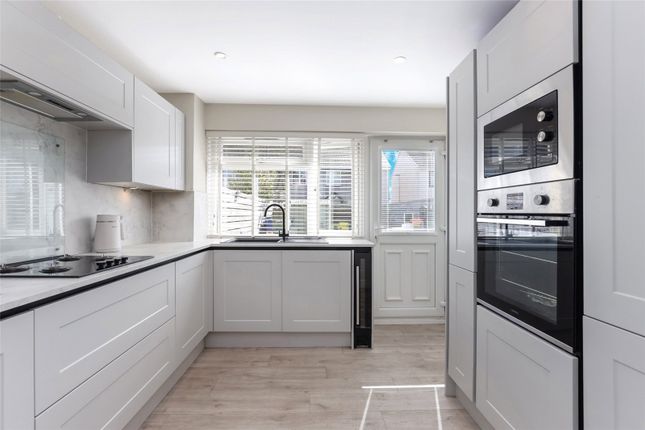 19, Conval Way, Renfrewshire photo 3