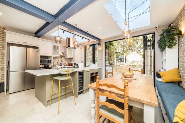 32A, Burton Road, London photo 4