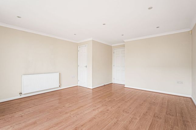 10 Trewin Place, Truro photo 4