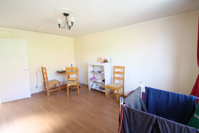 Flat 11  Flat 11, Marlowes, Hemel Hempstead photo 4