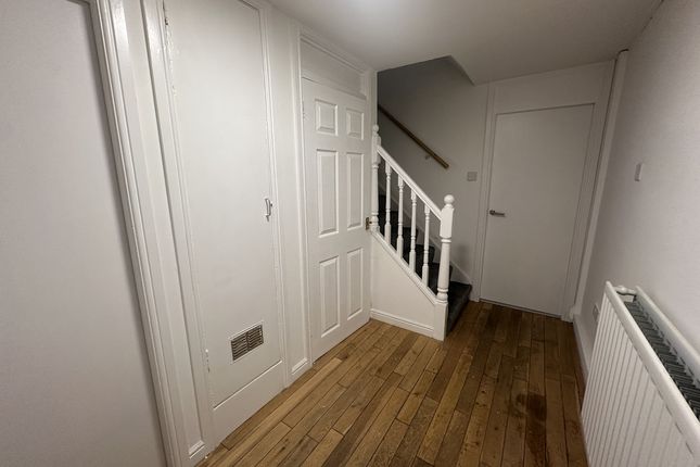 83, Kelvindale Road, Glasgow photo 2