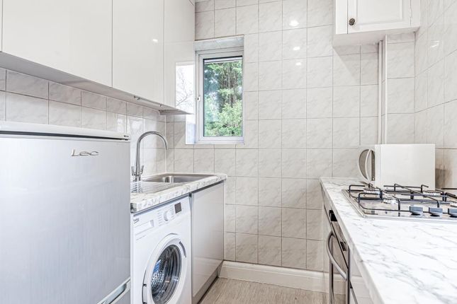 Maisonette to rent in Springfield Close, Stanmore
