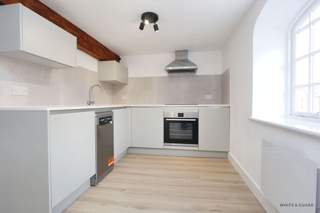 Flat 1 The Old Granary, Bank Street, Southampton photo 2