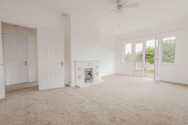 5, Dundee Close, Leigh-On-Sea photo 3