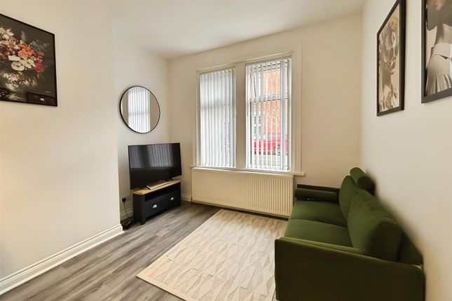 Room 3, 23 Mozart Street, South Shields photo 4