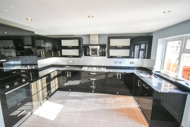 16, Bell Meadow Road, Hampshire photo 4