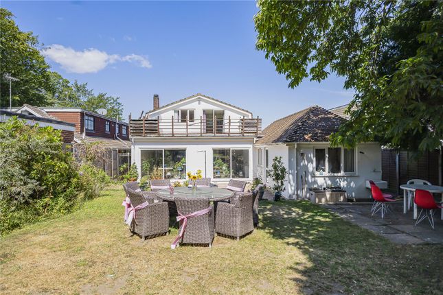 212, Fairview Avenue, Kent photo 4