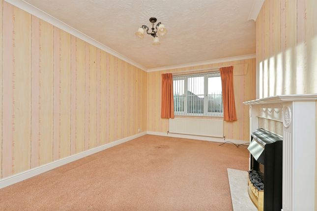 5, Goldfinch Way, Thetford photo 2