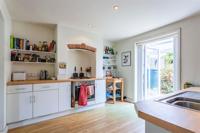 Myrtle Cottage, Fishweir Lane, Bridport photo 3