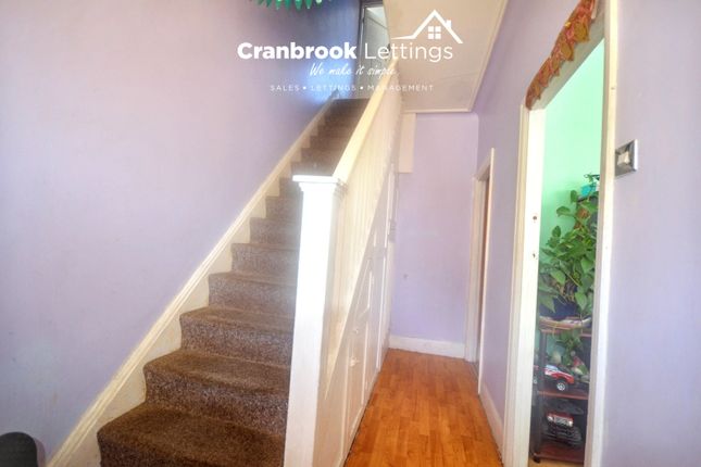 5, Hamilton Avenue, Ilford photo 2