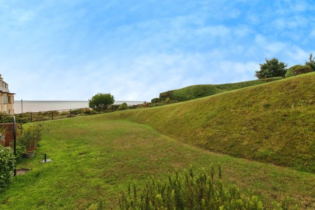 Redcliff Court, Cliff Road, Budleigh Salterton photo 2