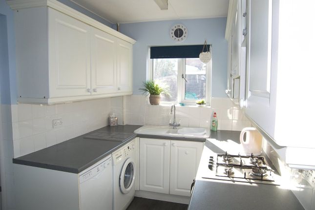 62 Room 1, Highview Gardens, Potters Bar photo 3