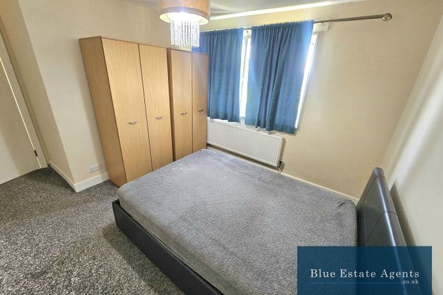 60a, Brabazon Road, Hounslow photo 2