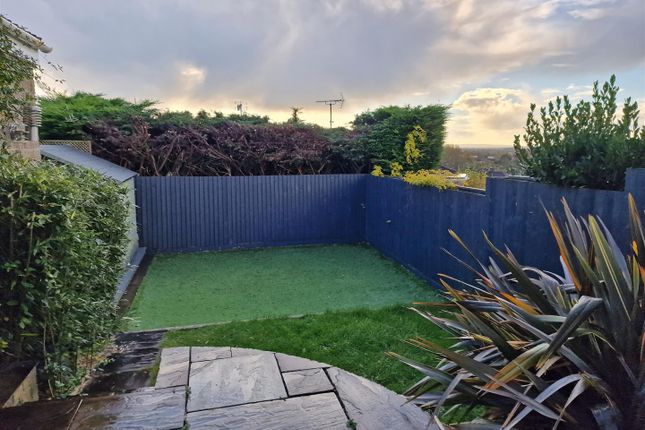 4, Rodber Close, Wincanton photo 2