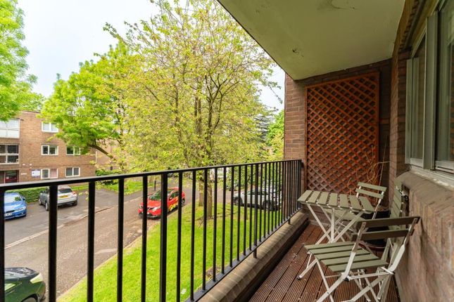 2-bed flat on No Data Give, 5 Garrick Close, Ealing, £450,000